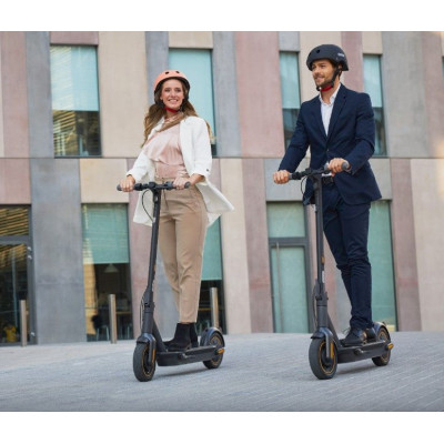 купити Електросамокат Segway-Ninebot MAX G30E II, Black в Україні на AGROmachine.com.ua