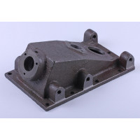 Кришка верхня корпуса КПП ТАТА на КПП/6, 2 отвір Кришка верхня корпуса КПП ТАТА на КПП/6, 2 отвір